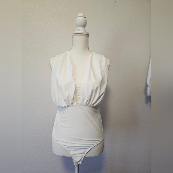 21 Saints White Bodysuit Women's Size XL NWT - Picture 2 of 7